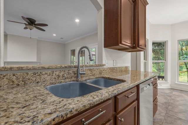 137 Enchanted Cove, Hot Springs, AR 71901