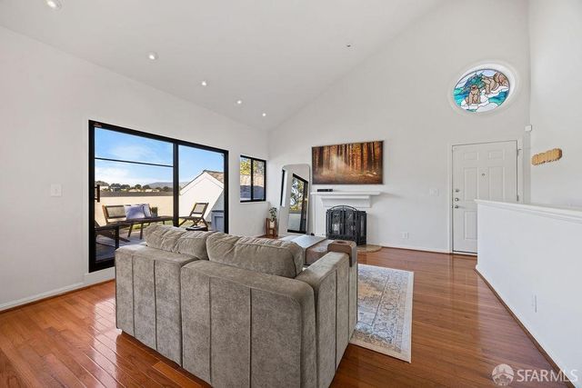 1 Appian Way 708-1, South San Francisco, CA 94080