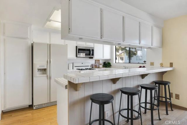 14311 Hartsook Street, Sherman Oaks, CA 91423