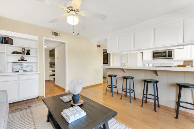 14311 Hartsook Street, Sherman Oaks, CA 91423