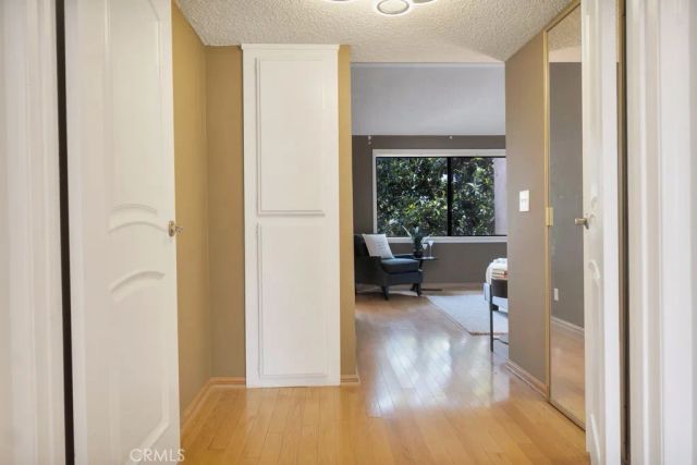14311 Hartsook Street, Sherman Oaks, CA 91423