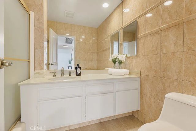 14311 Hartsook Street, Sherman Oaks, CA 91423
