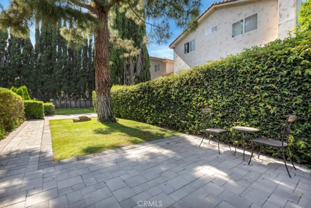 14311 Hartsook Street, Sherman Oaks, CA 91423