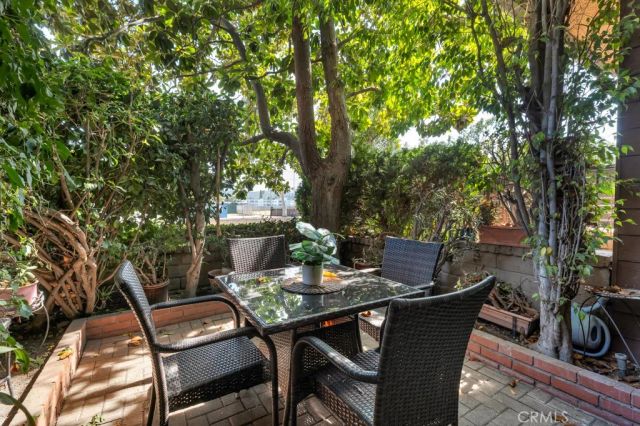 14311 Hartsook Street, Sherman Oaks, CA 91423
