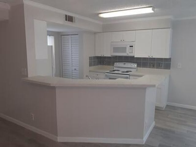 9999 Summerbreeze Drive 701, Sunrise, FL 33322