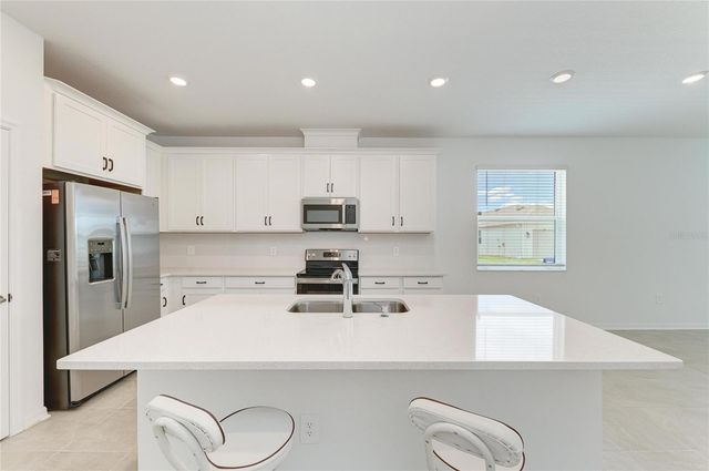 1989 SPLASHRAIL LANE, Sarasota, FL 34240