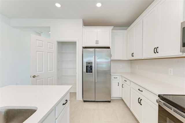 1989 SPLASHRAIL LANE, Sarasota, FL 34240