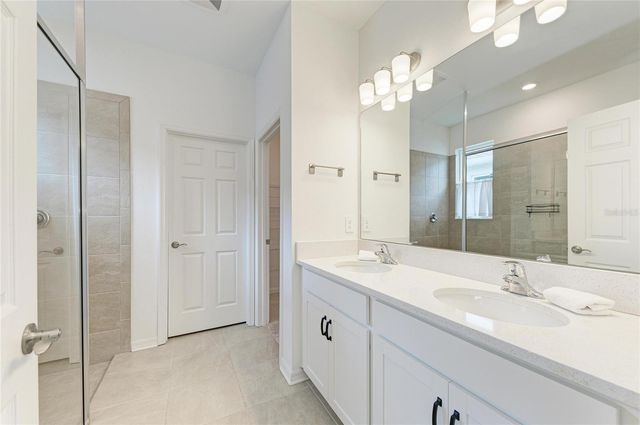 1989 SPLASHRAIL LANE, Sarasota, FL 34240