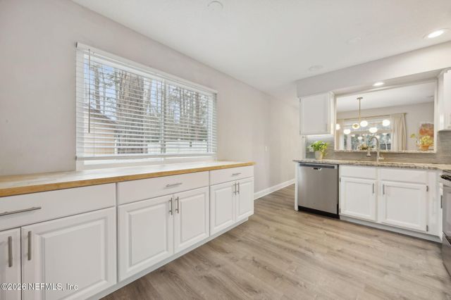 8237 CROSSWIND Road, Jacksonville, FL 32244