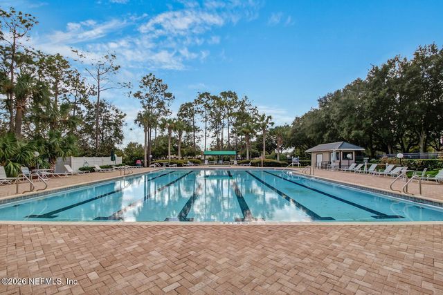 8237 CROSSWIND Road, Jacksonville, FL 32244