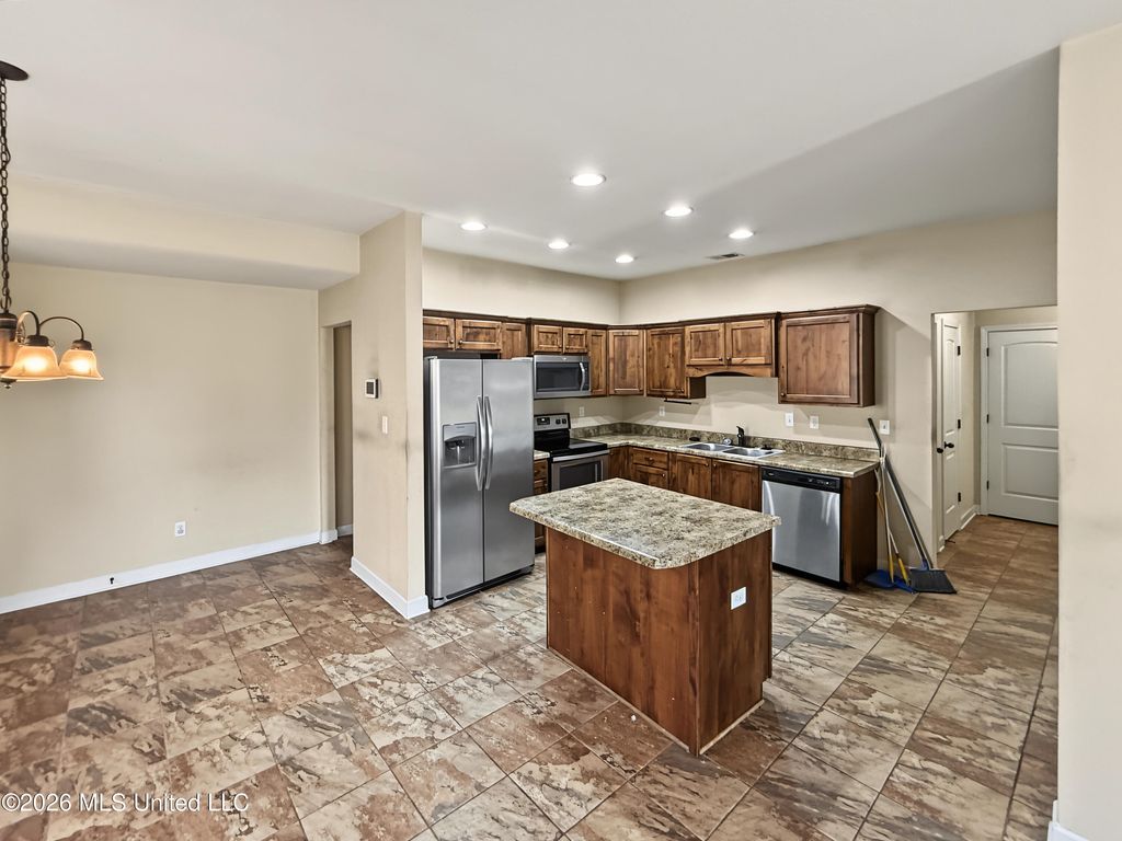 7874 Sycamore Drive, Southaven, MS 38671 — photo 5