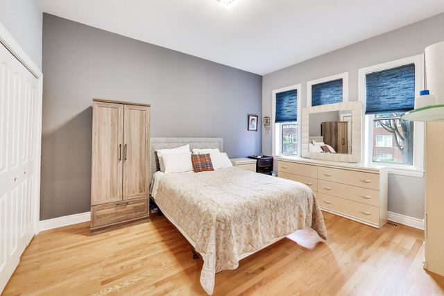 2551 W Arthur Avenue 1W, Chicago, IL 60645