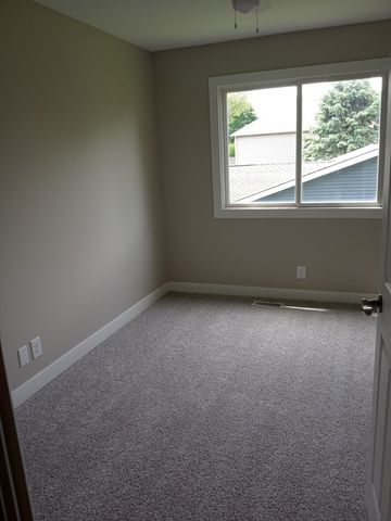 683 Lasalle Drive, Somonauk, IL 60552