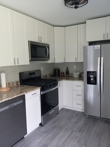 683 Lasalle Drive, Somonauk, IL 60552