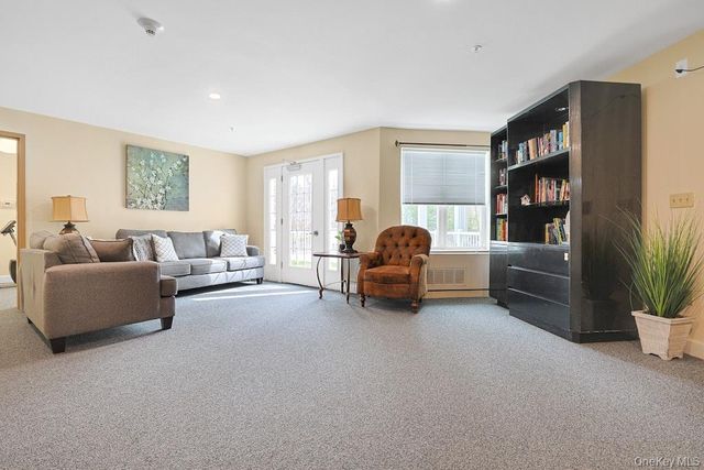 105 Sutton Drive 105, Mount Kisco, NY 10549