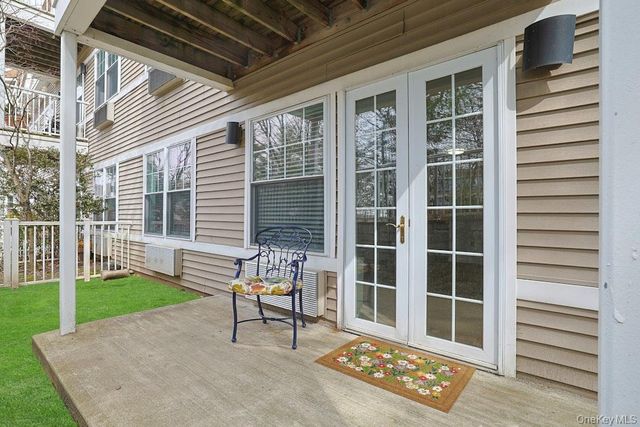 105 Sutton Drive 105, Mount Kisco, NY 10549