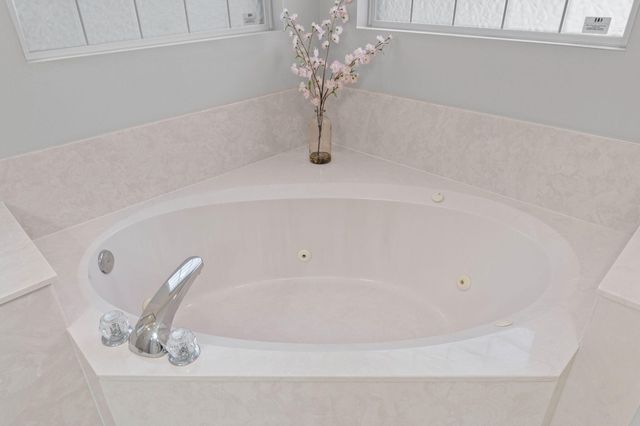 4676 Lovegrass Lane, Crestview, FL 32539