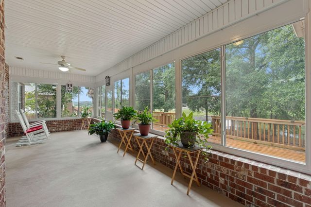 4676 Lovegrass Lane, Crestview, FL 32539