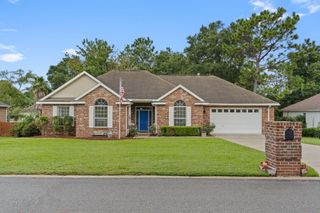 4676 Lovegrass Lane, Crestview, FL 32539
