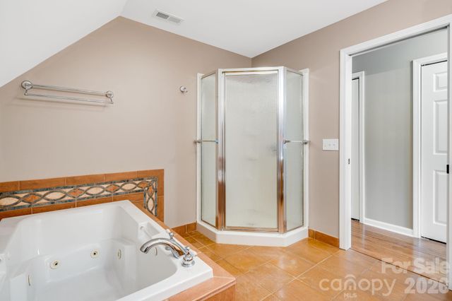 88 Mayflower Court, Waynesville, NC 28785