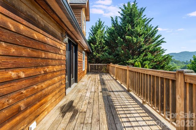 88 Mayflower Court, Waynesville, NC 28785