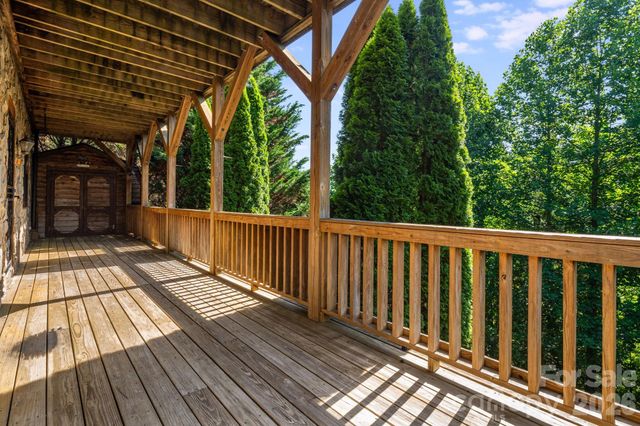 88 Mayflower Court, Waynesville, NC 28785