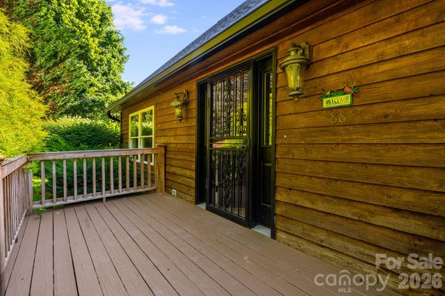 88 Mayflower Court, Waynesville, NC 28785