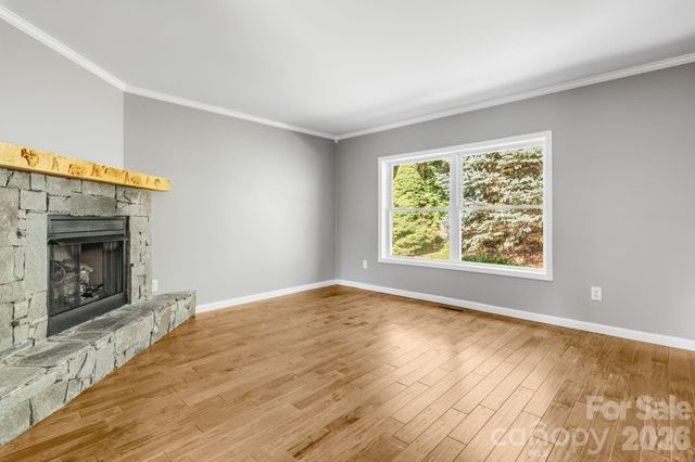 88 Mayflower Court, Waynesville, NC 28785