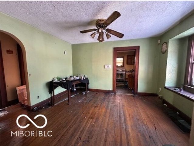 318 N 14th Street, Terre Haute, IN 47807