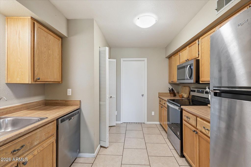 3270 S GOLDFIELD Road 716, Apache Junction, AZ 85119 — photo 2