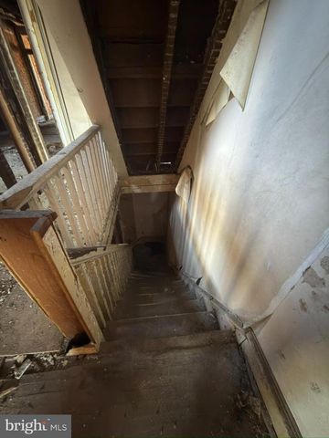 131 W ROOSEVELT BLVD, Philadelphia, PA 19120