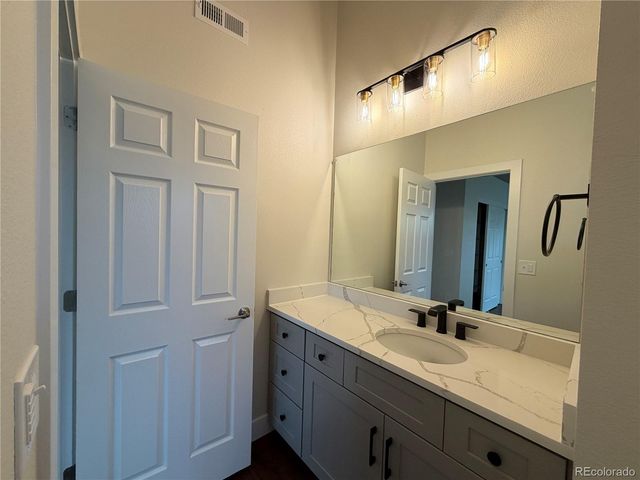 3258 S Zeno Court J, Aurora, CO 80013