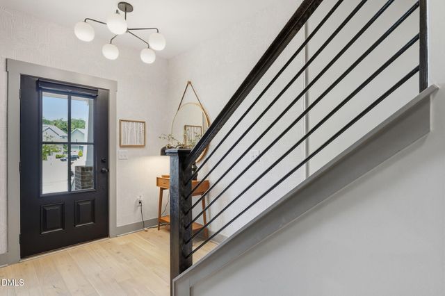 337 Chauncey Circle, Chapel Hill, NC 27516