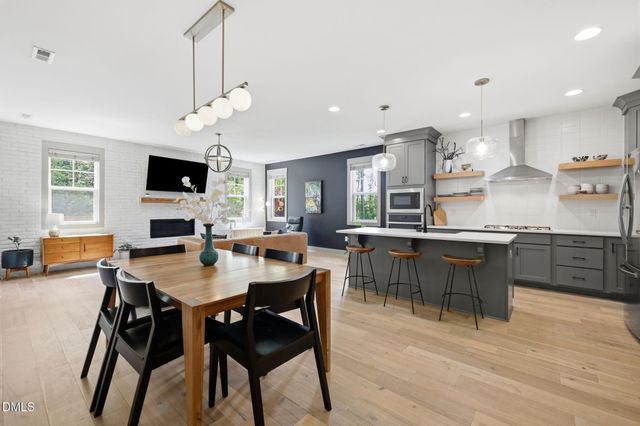 337 Chauncey Circle, Chapel Hill, NC 27516