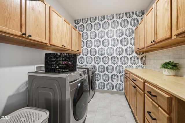 337 Chauncey Circle, Chapel Hill, NC 27516