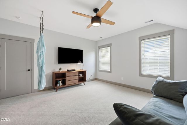 337 Chauncey Circle, Chapel Hill, NC 27516