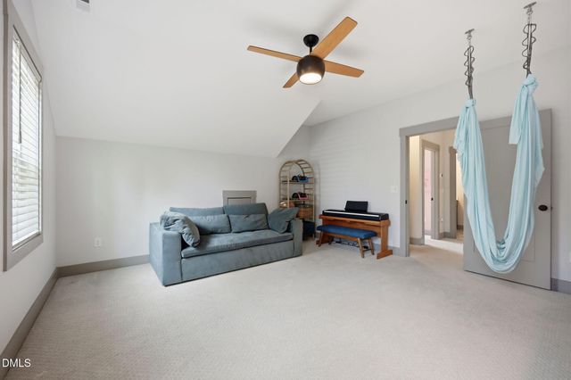 337 Chauncey Circle, Chapel Hill, NC 27516