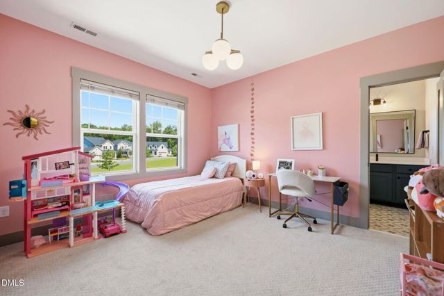 337 Chauncey Circle, Chapel Hill, NC 27516