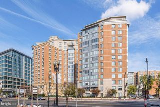 555 MASSACHUSETTS AVE NW #418, Washington, DC 20001