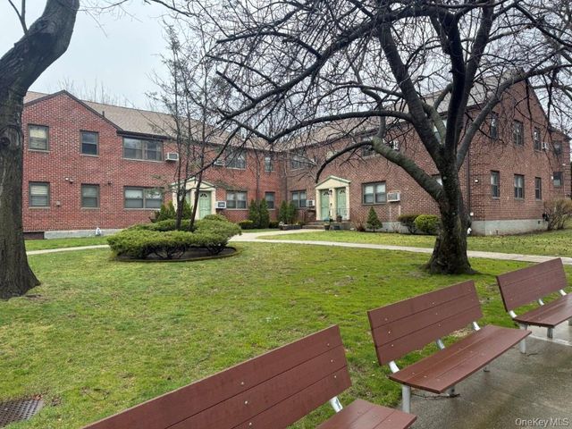 245-17 62nd Avenue Upper, Douglaston, NY 11362