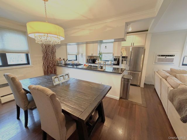 245-17 62nd Avenue Upper, Douglaston, NY 11362