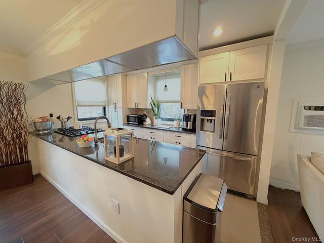 245-17 62nd Avenue Upper, Douglaston, NY 11362