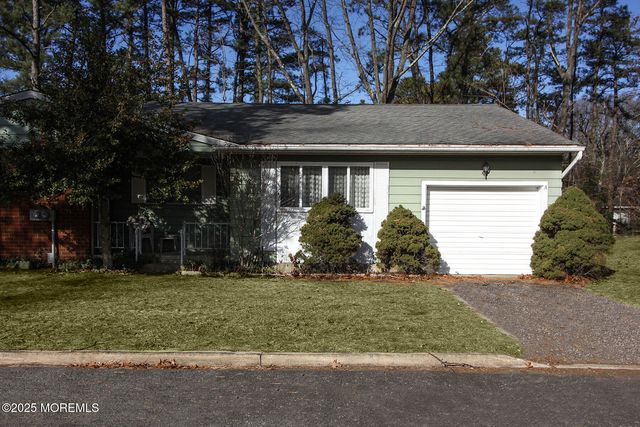 3 A New Hampshire Lane A, Whiting, NJ 08759