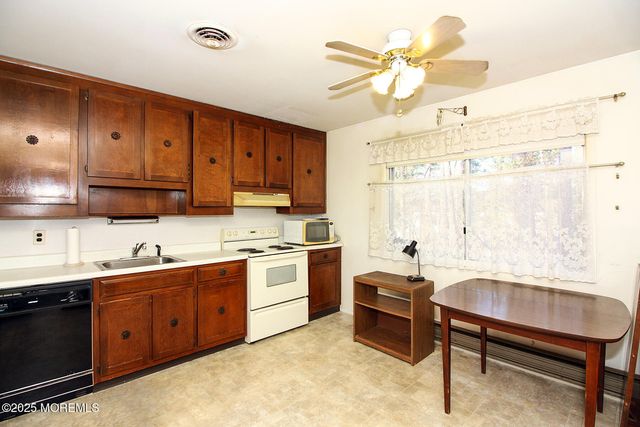 3 A New Hampshire Lane A, Whiting, NJ 08759