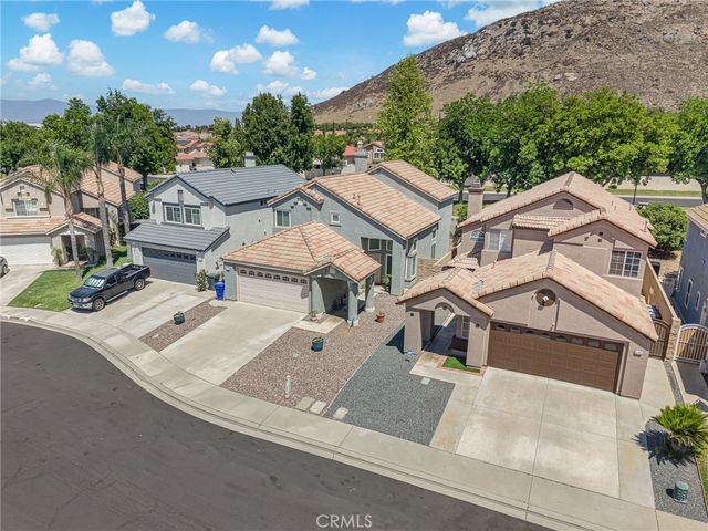 11737 Puerto Real Rd, Fontana, CA 92337