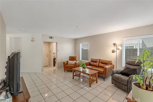 11737 Puerto Real Rd, Fontana, CA 92337