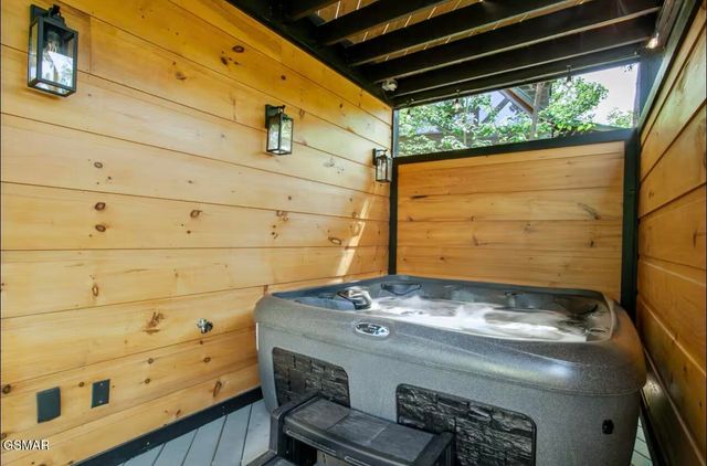 1909 Rose Pass, Sevierville, TN 37876