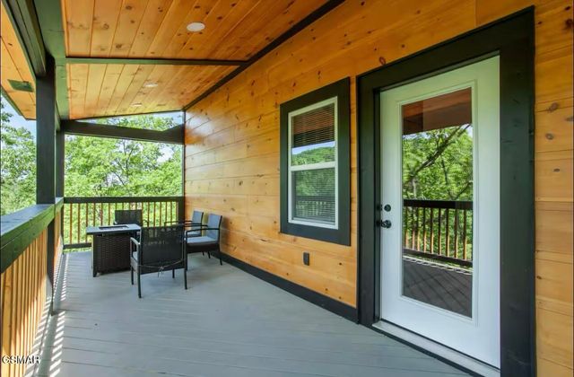 1909 Rose Pass, Sevierville, TN 37876