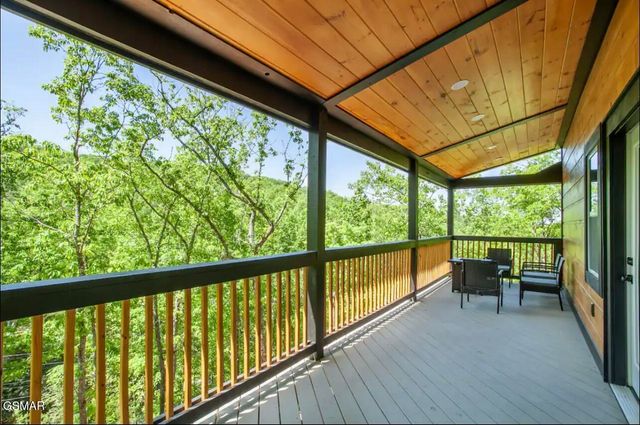 1909 Rose Pass, Sevierville, TN 37876