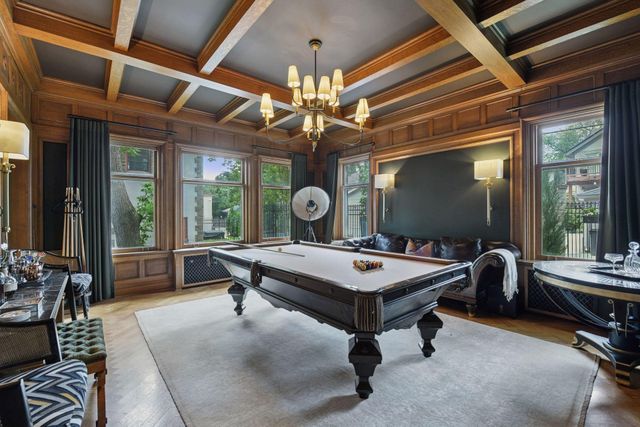 2218 Lake of the Isles Parkway W, Minneapolis, MN 55405